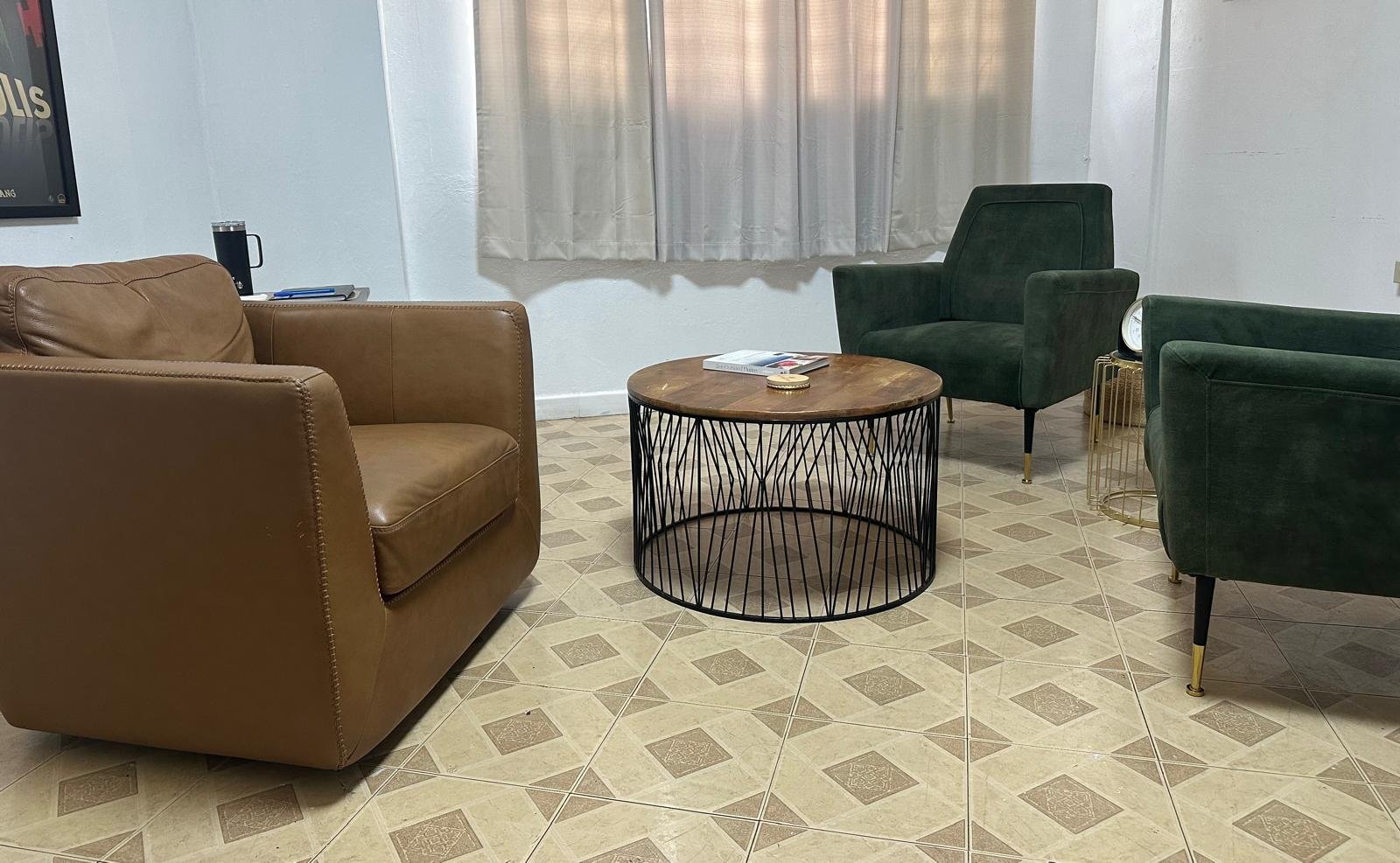Sala de espera del Instituto Dr. Wilson Torres LLC